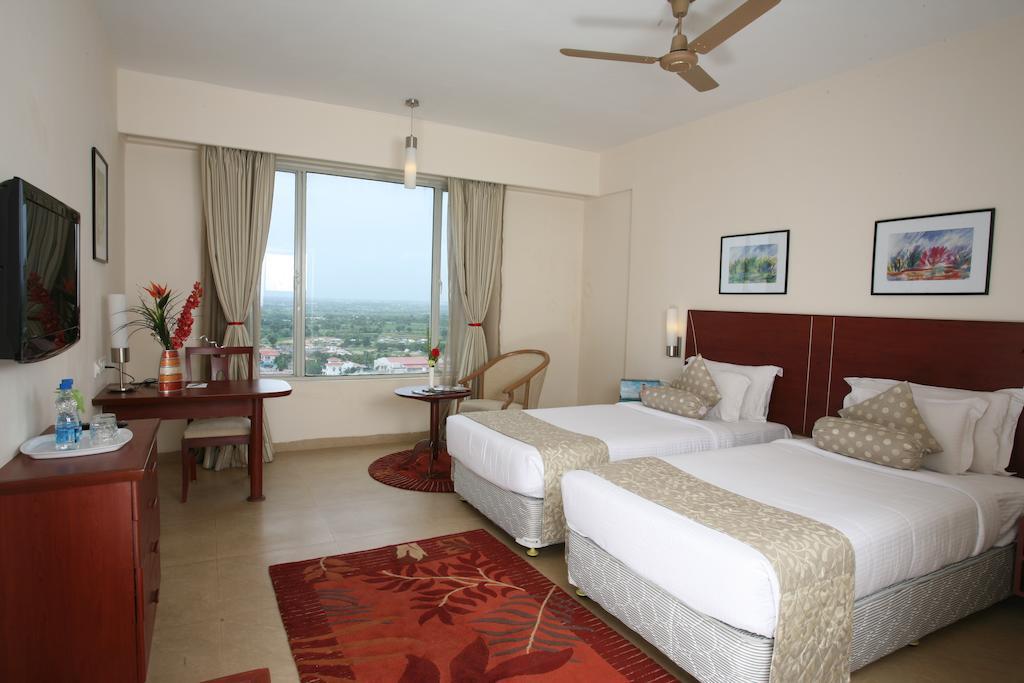 Leonia Holistic Destination Hotel Shamirpet Bilik gambar