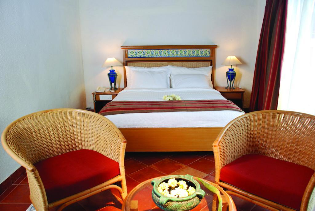 Leonia Holistic Destination Hotel Shamirpet Bilik gambar
