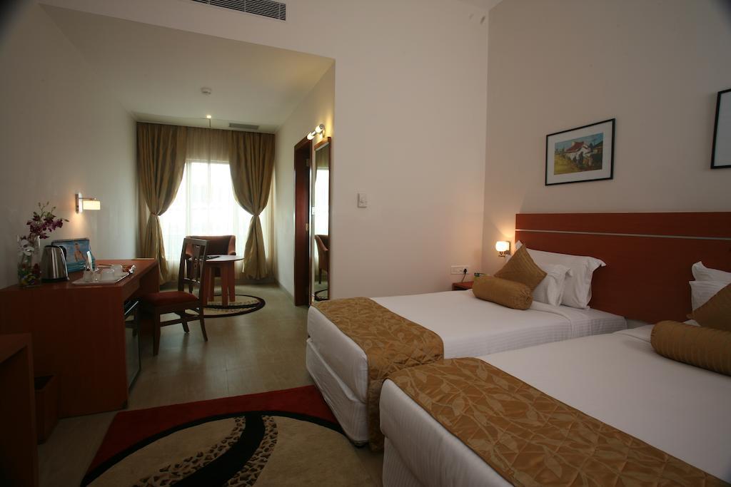 Leonia Holistic Destination Hotel Shamirpet Bilik gambar