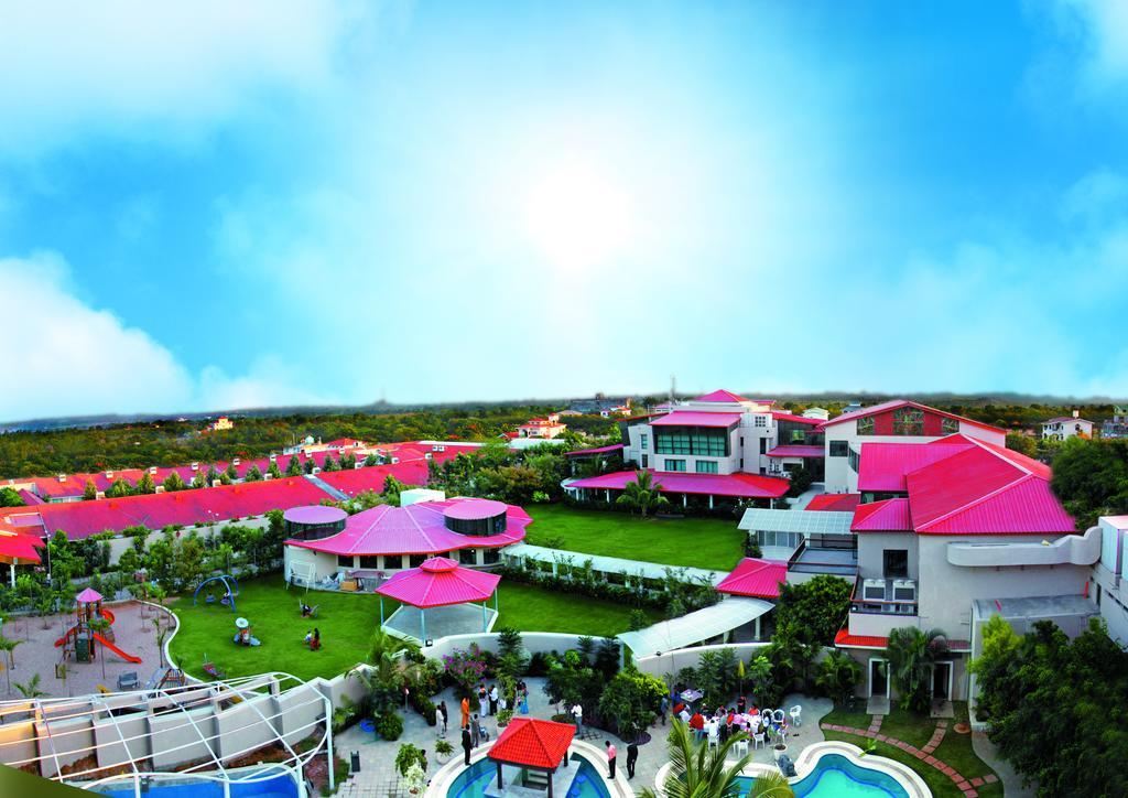 Leonia Holistic Destination Hotel Shamirpet Luaran gambar